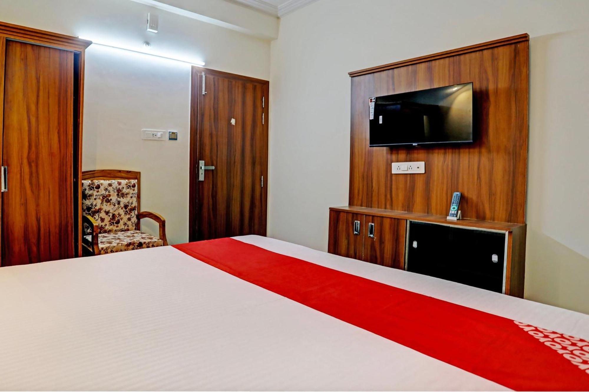 Hotel O Al Diwan Banquet And Suites Kānpur Exterior foto